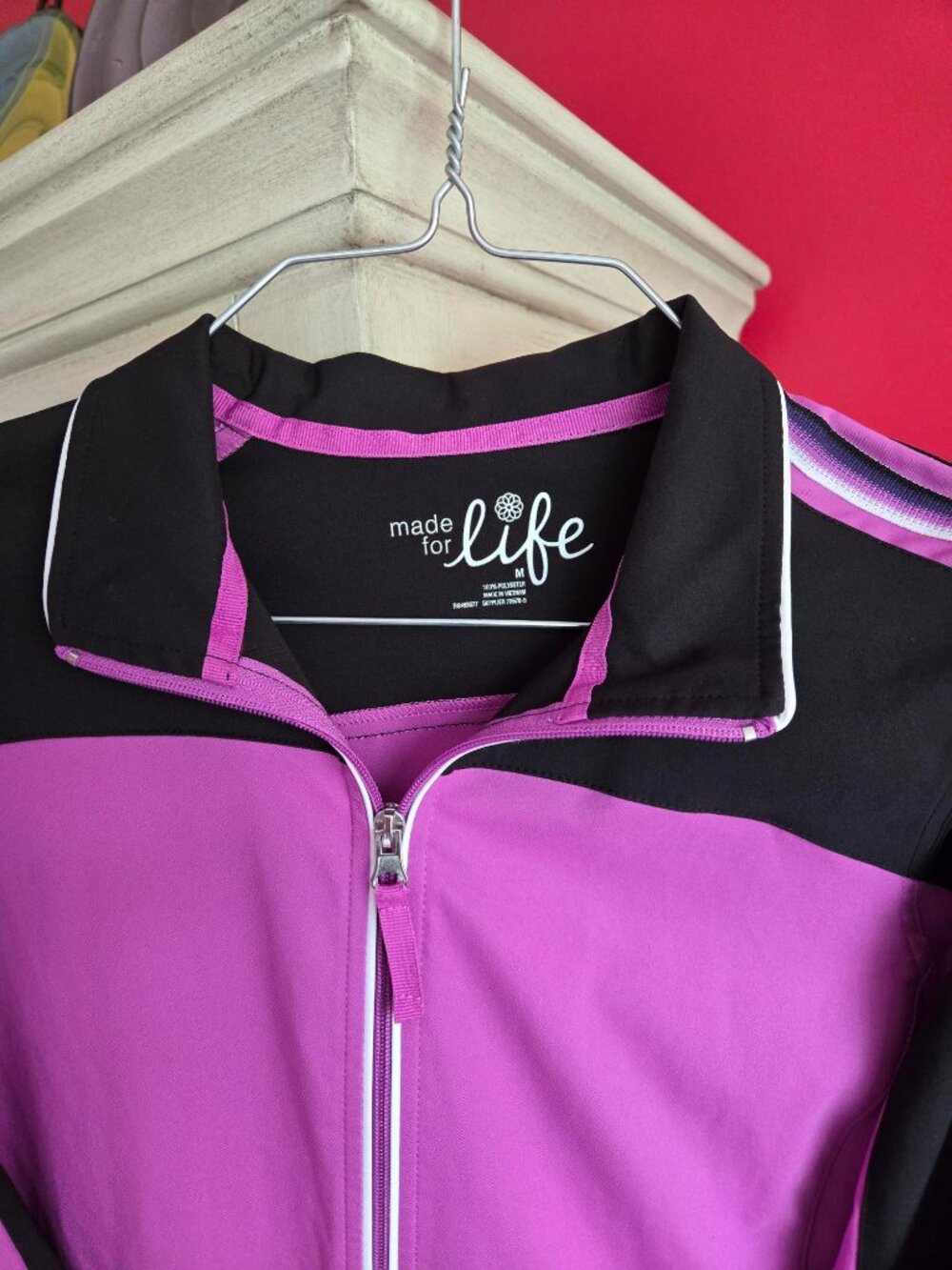 2 Made For Life Athleisure Women's Medium Blue and Black Color Block Zip Jacket